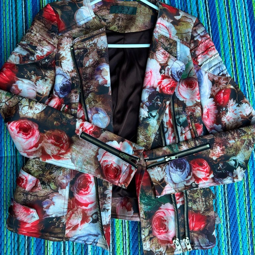 Floral Moto Jacket by TOV Sz 38 scuba flower statement jacket